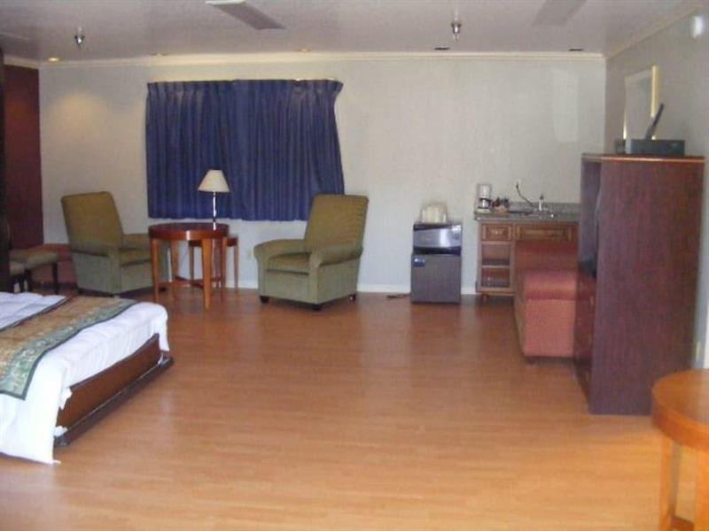 Inn At King City Exterior photo